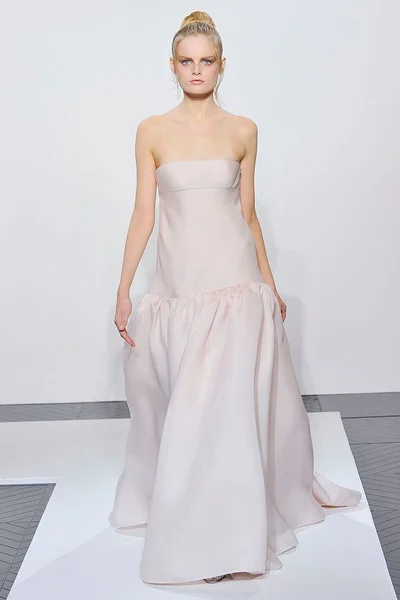 Look 30